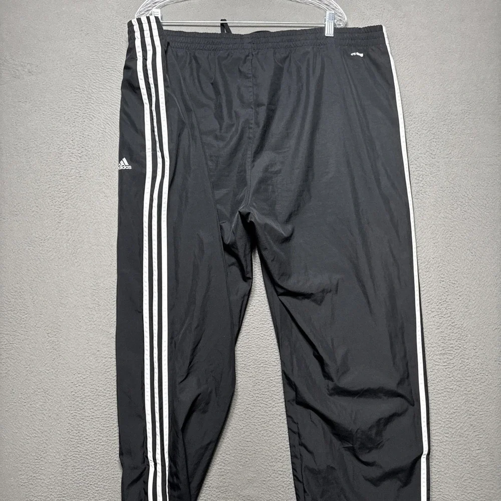 Adidas Windbreaker Track Pants Mens Sz 2XL 44x32 Black Lined Straight Athleisure
